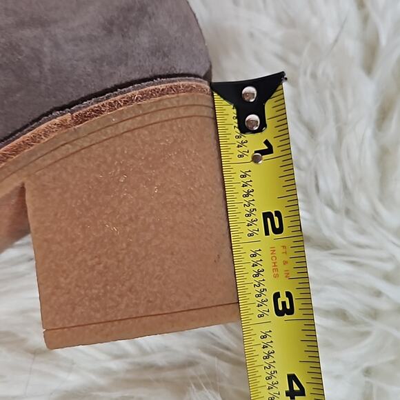 UGG Women's Grey Suede Corin Ankle Bootie with Fringe Bow - Picture 9 of 9